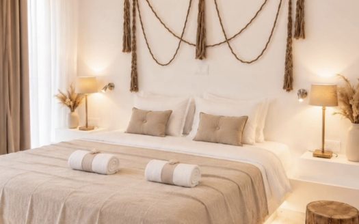 Zafferano Suites | Agnanti Suite | Castle & Wind Mills View